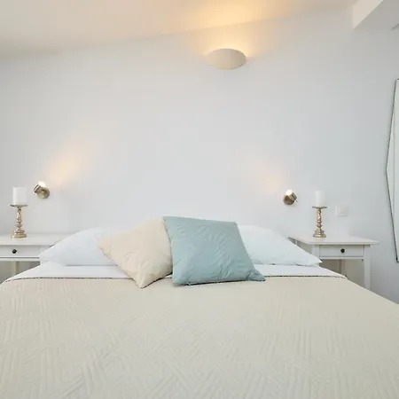Annette Apartment *
